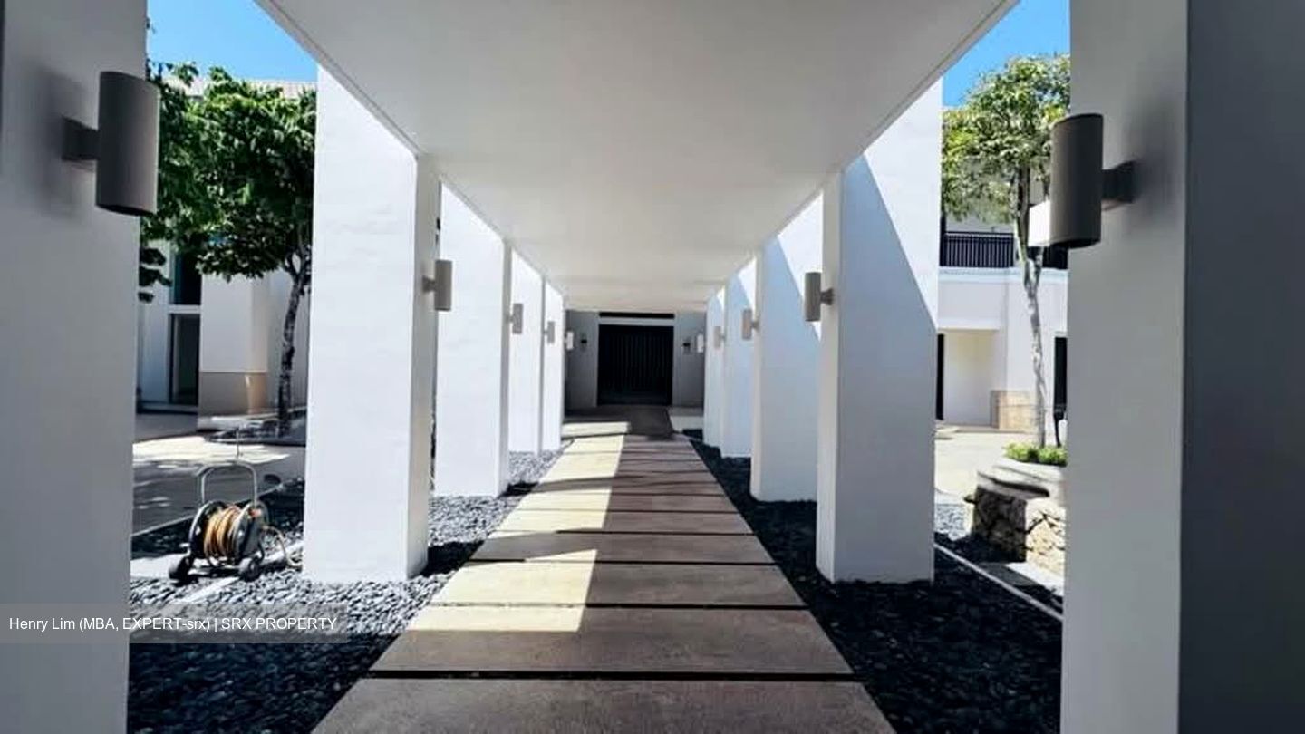 Brizay Park (D10), Detached #570932101